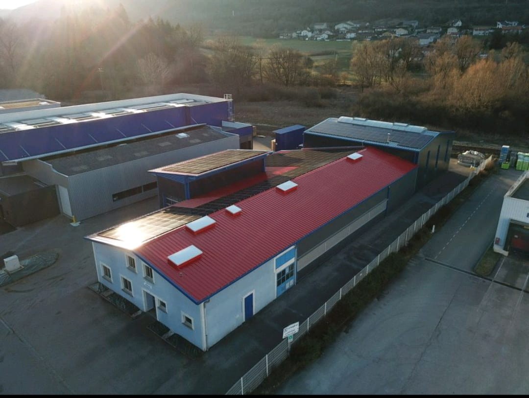 Chantier de couverture isolée en cours